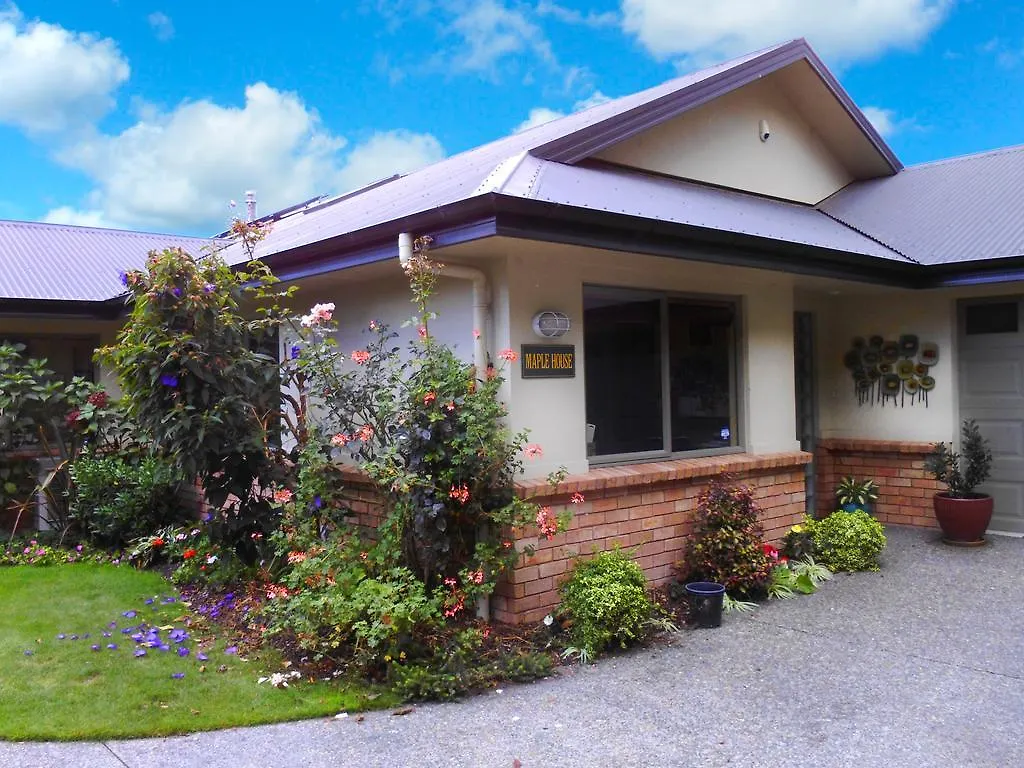 Maple House B&B Rotorua Bed & Breakfast